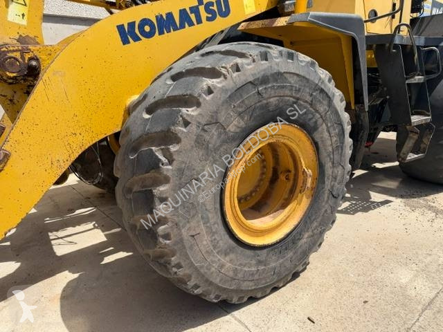 Nakladač Komatsu 4705H