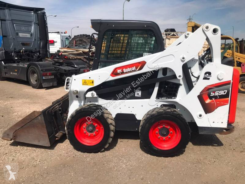 Pala cargadora Bobcat S590