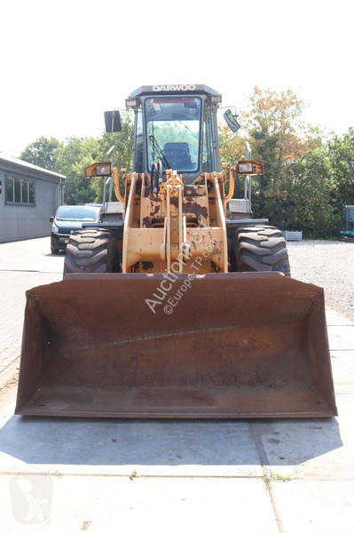 Nakladač Daewoo Mega 200