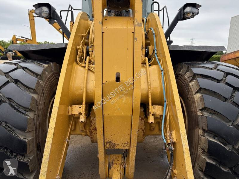 Nakladač Caterpillar 950M