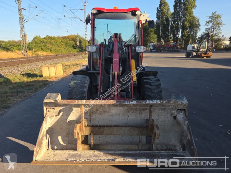 Nakladač JCB 407