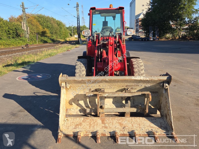 Nakladač Volvo L28F