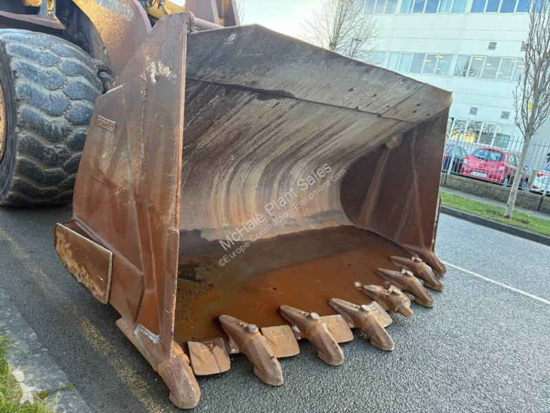 Nakladač Komatsu WA 600-6