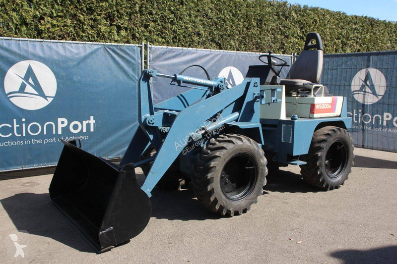 Chargeuse Mitsubishi WS200A