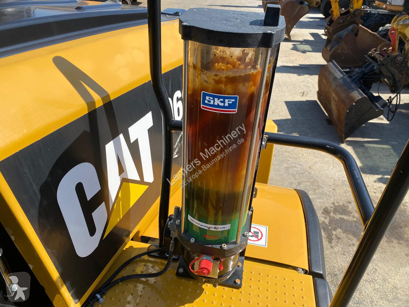 مُحمّلة Caterpillar 962 M .