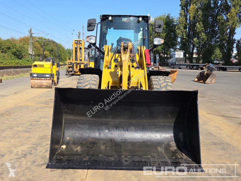 Pala Caterpillar 906