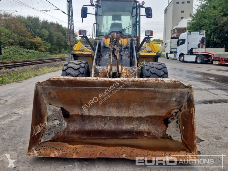 Incarcator Komatsu WA200