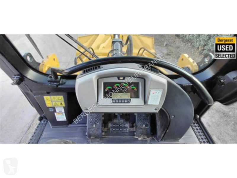 Chargeuse Caterpillar 953K