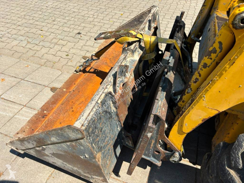 Pala cargadora Komatsu SK 818