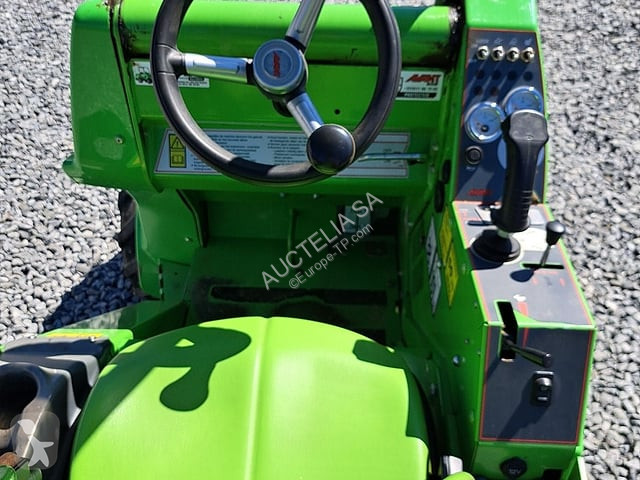 Pala cargadora Avant tecno 423