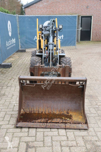 Chargeuse Giant D262SW