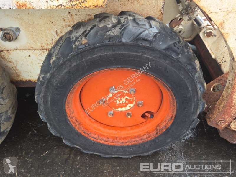 Shovel Bobcat 543