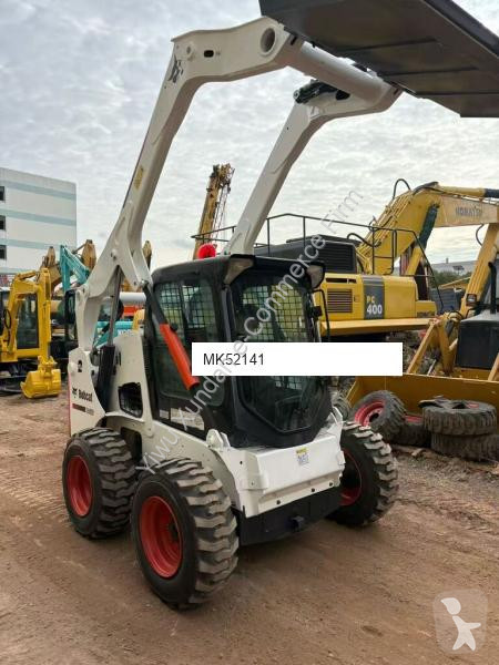 Shovel Bobcat