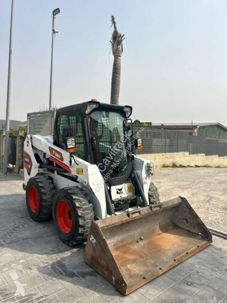 Навантажувач Bobcat