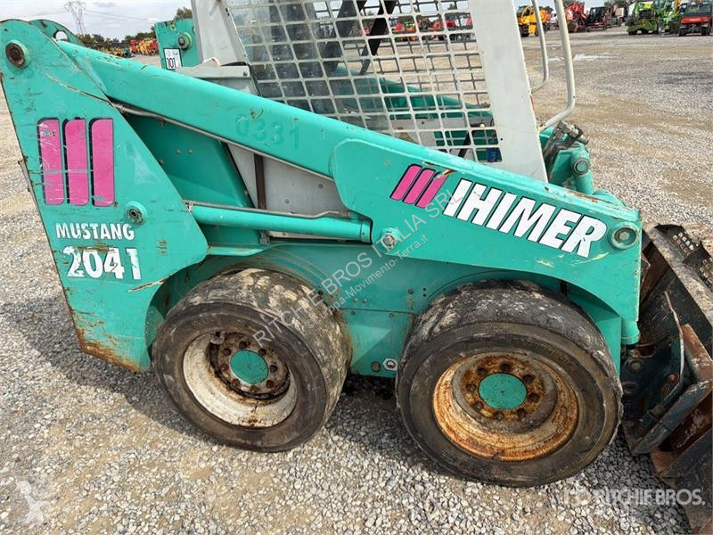 Chargeuse IHI 2041 Skid Steer Loader (Inoperable)