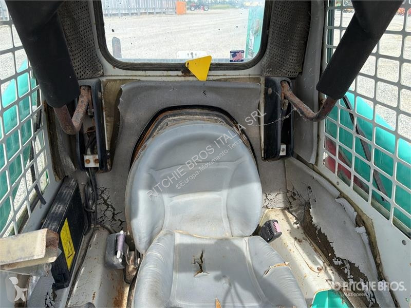 Chargeuse IHI 2041 Skid Steer Loader