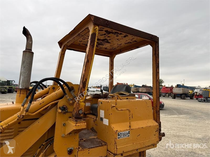 Pala cargadora Komatsu 16 Crawler Loader