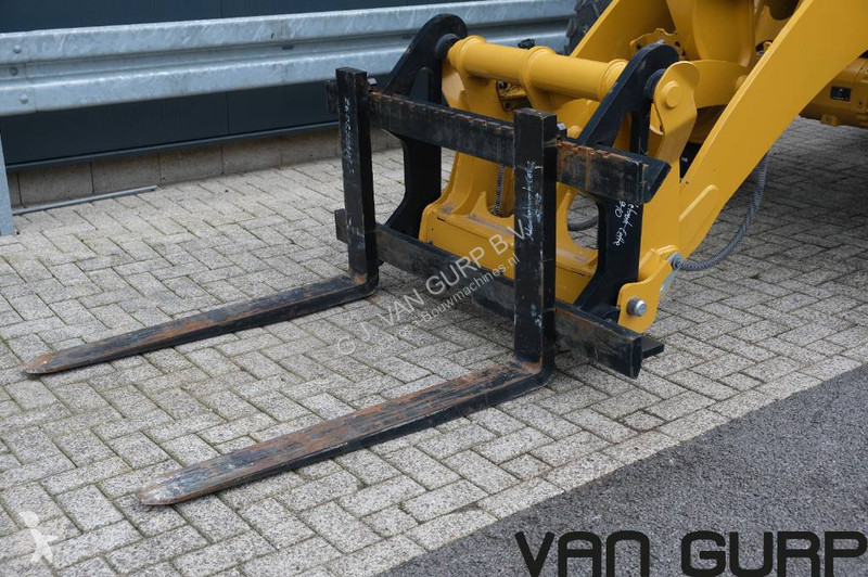 مُحمّلة Caterpillar High Lift | 2023 | 40km/h |...