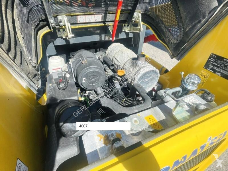 Lastare Komatsu