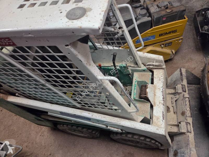 Pá carregadora Bobcat 2000