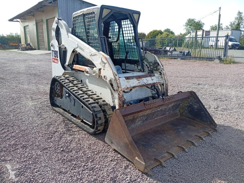 Pá carregadora Bobcat  t190