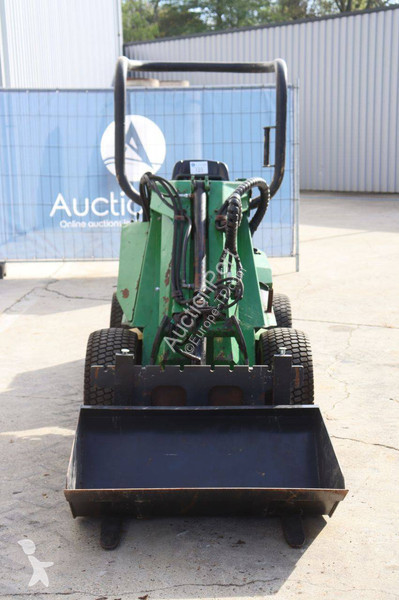 Pala cargadora Avant tecno Multi
