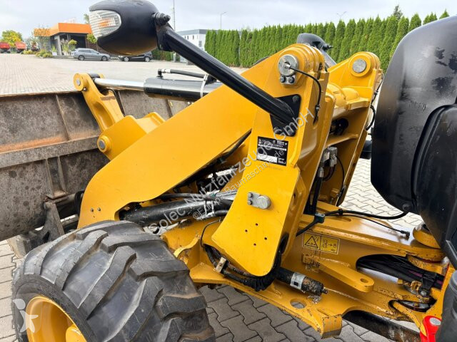 Incarcator Caterpillar 908M Radlader 6,46 Ton