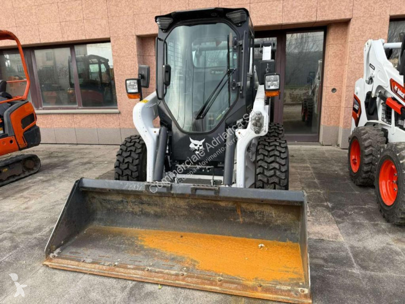 Pala cargadora Bobcat S76