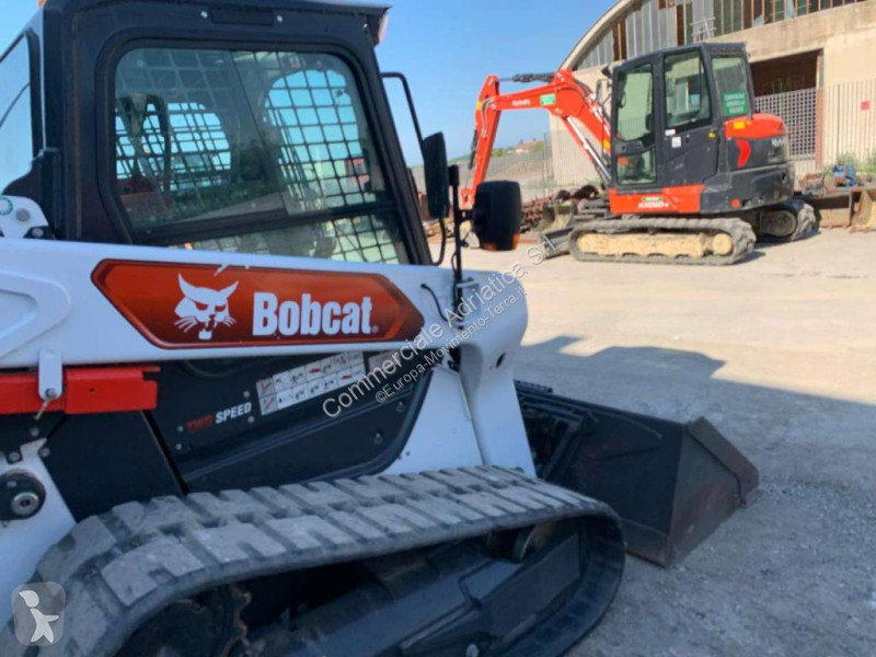Pala cargadora Bobcat T76