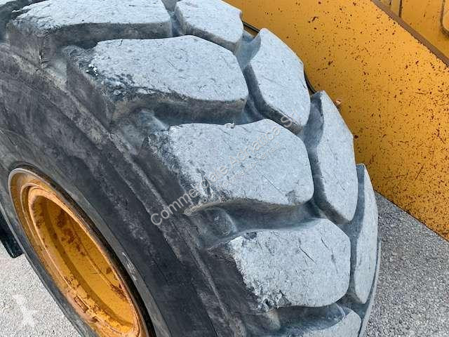 Chargeuse Caterpillar 962M