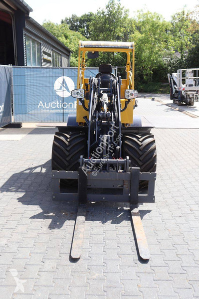 Chargeuse Eurotrac 850/W13F