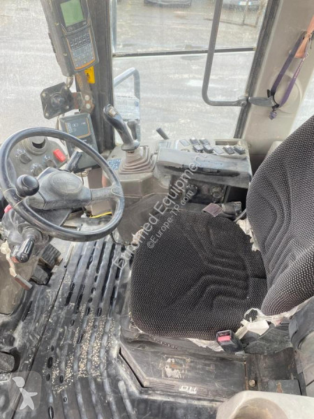 Chargeuse Hitachi