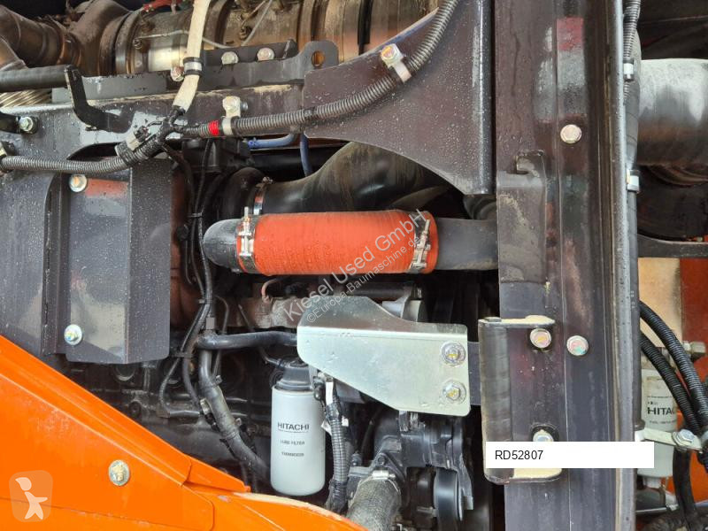 Товарач Hitachi 7