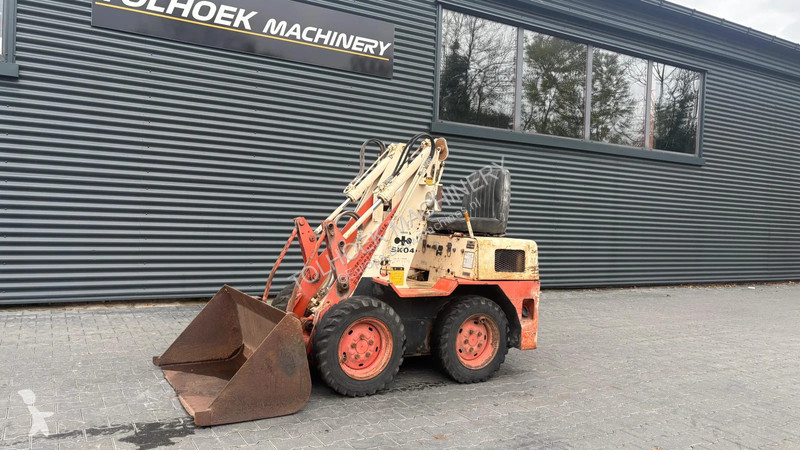 مُحمّلة Komatsu mini loader