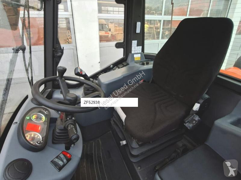 Товарач Hitachi 6
