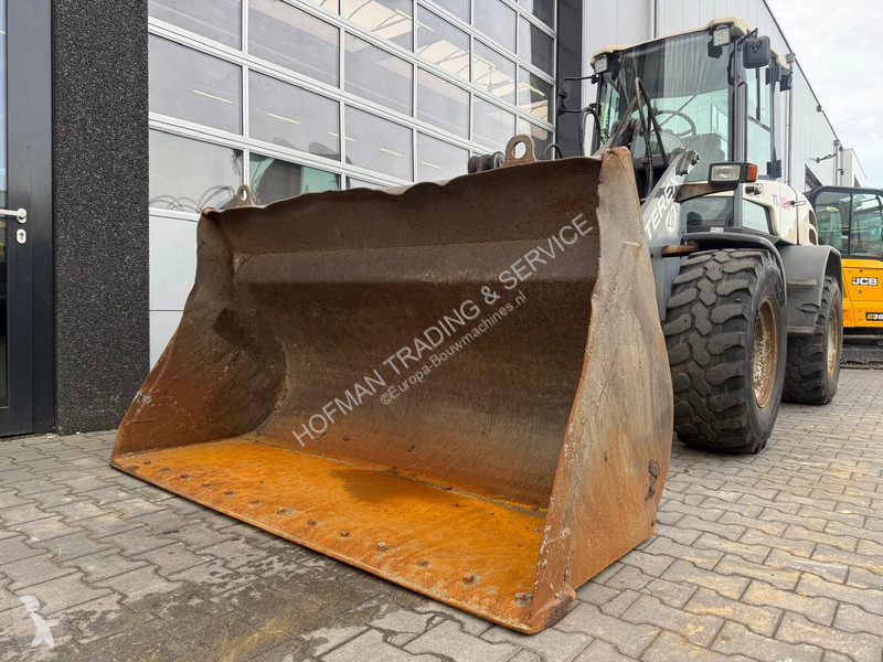 Shovel Terex