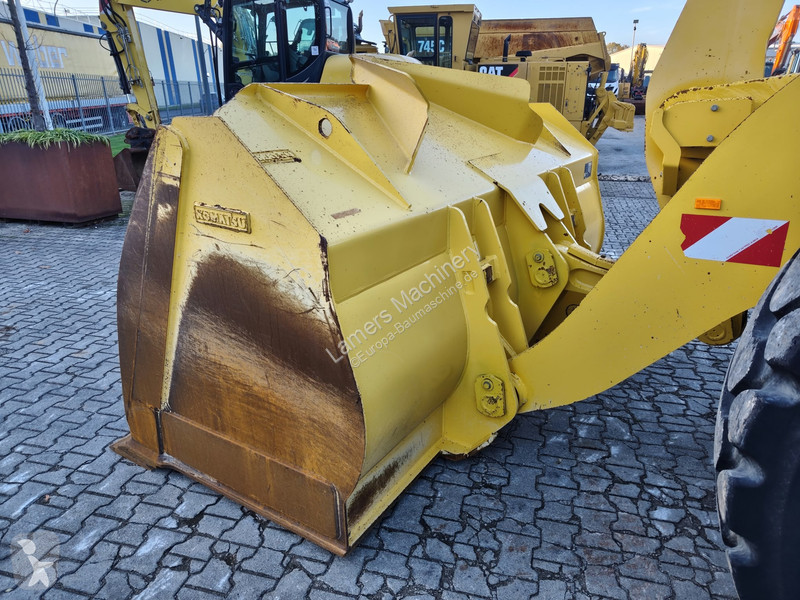 Pá carregadora Komatsu 4708