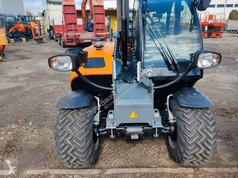 Pá carregadora  Giant GT 5048-- Netto 57900.--€
