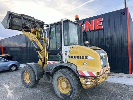 Incarcator Liebherr l 508 stereo