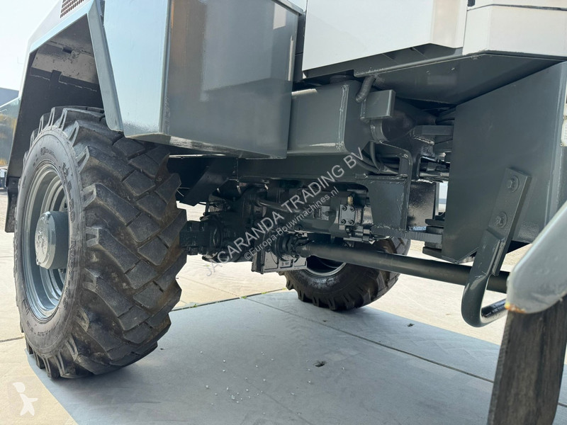 Shovel Liebherr L 508 FUG 4x4 - EX MILITARY -...