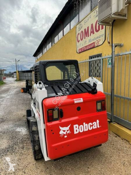 Shovel Bobcat