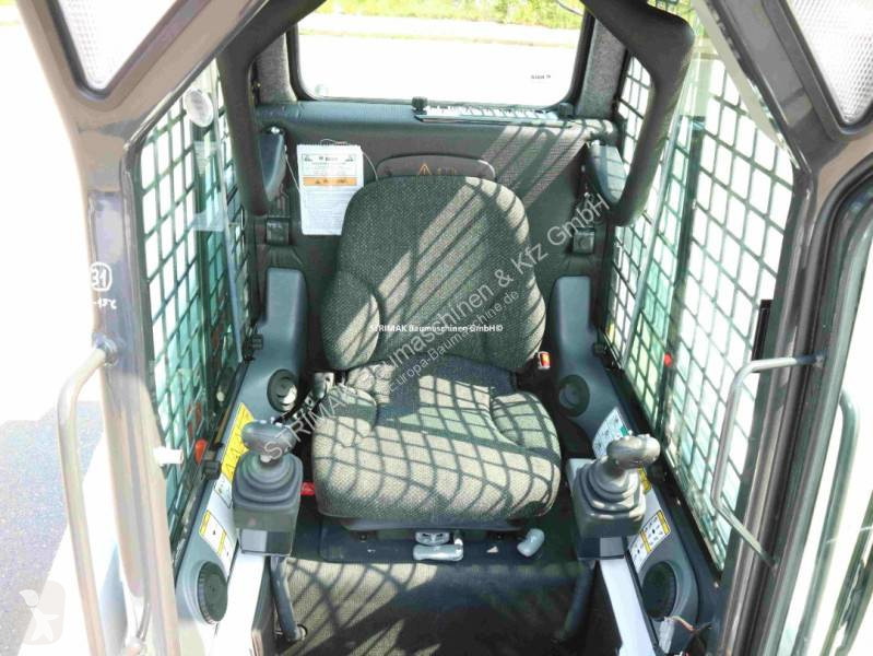 Shovel Bobcat S 100