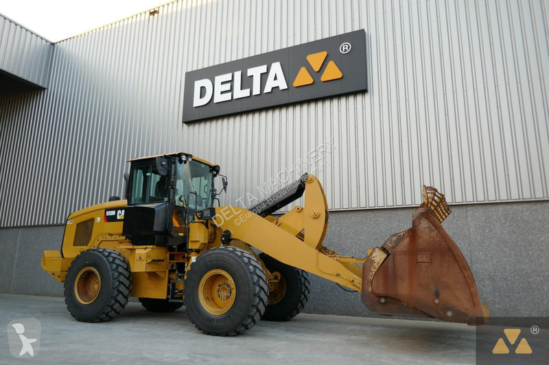 Pala Caterpillar M