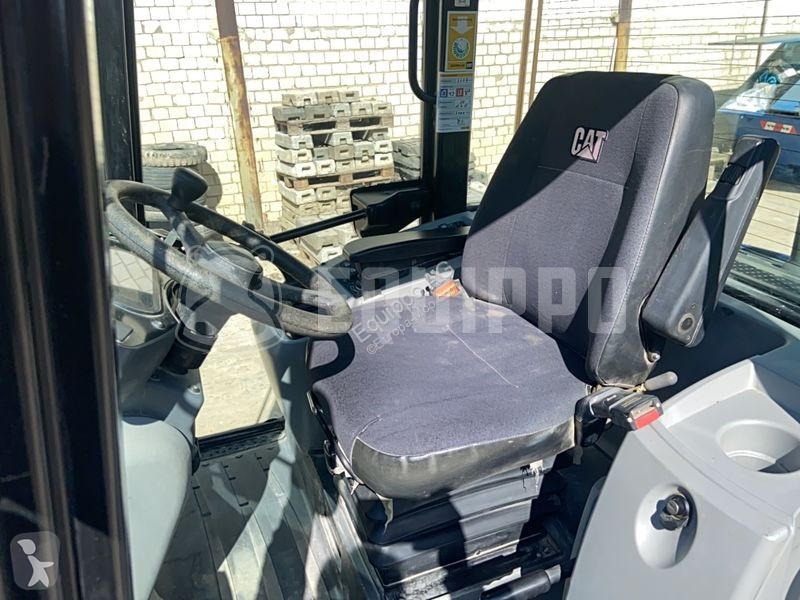 Pala cargadora Caterpillar 908M with...
