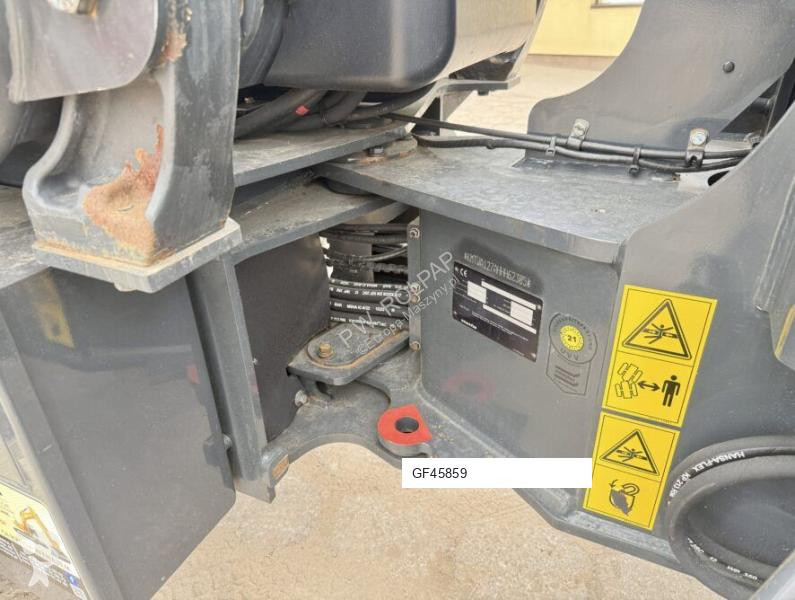 Shovel Komatsu WA80M-7
