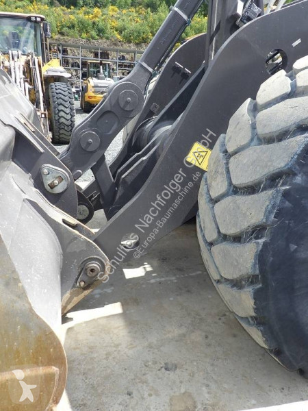 مُحمّلة Volvo L 220 H