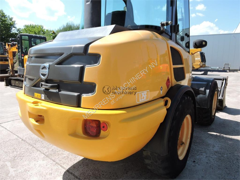 مُحمّلة Volvo L25F + FORK