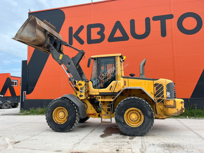 مُحمّلة Volvo L 90 F 4x4 CETRAL LUBRICATIO / AC