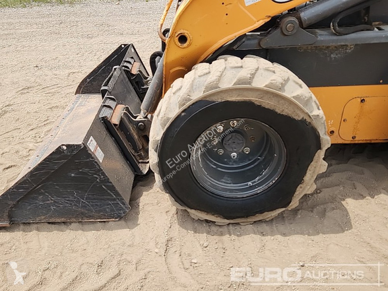 مُحمّلة Case SV340