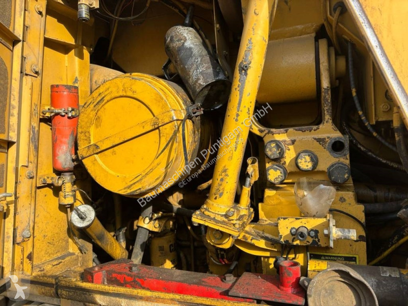 Pá carregadora Caterpillar 963